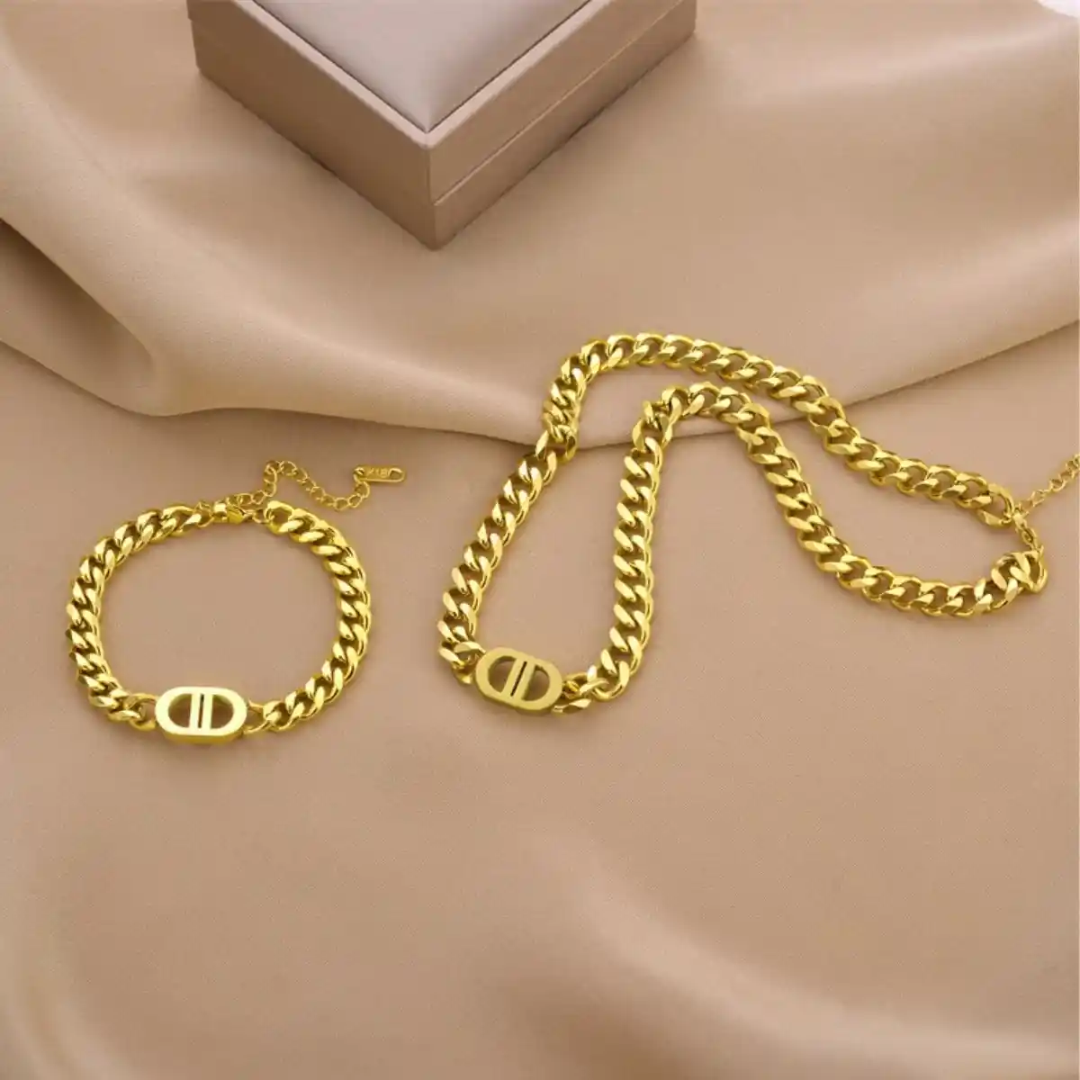 Dior chain necklace dupe