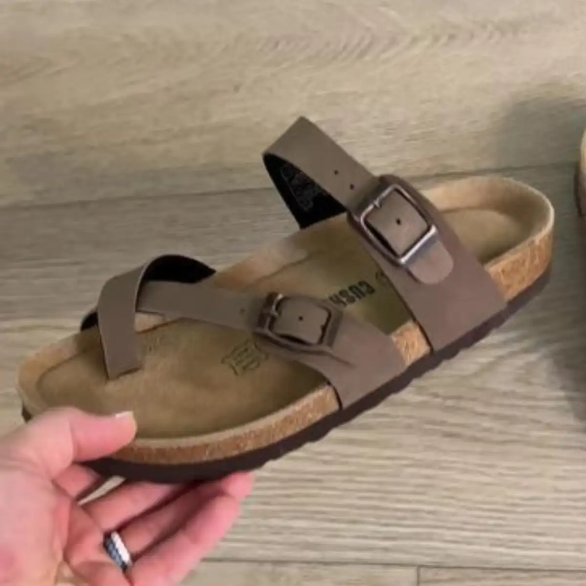 Birkenstock mayari dupes